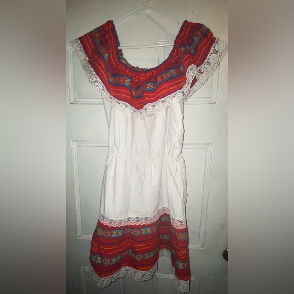 Hispanic dress